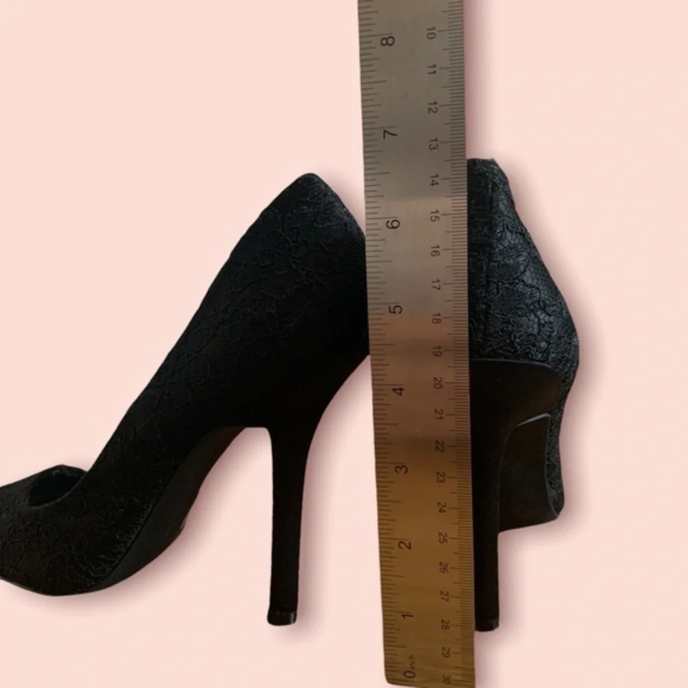 BCBG Black Lace Pump Shoes